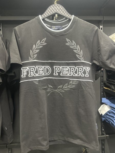 بلوزة { FRED PERRY}